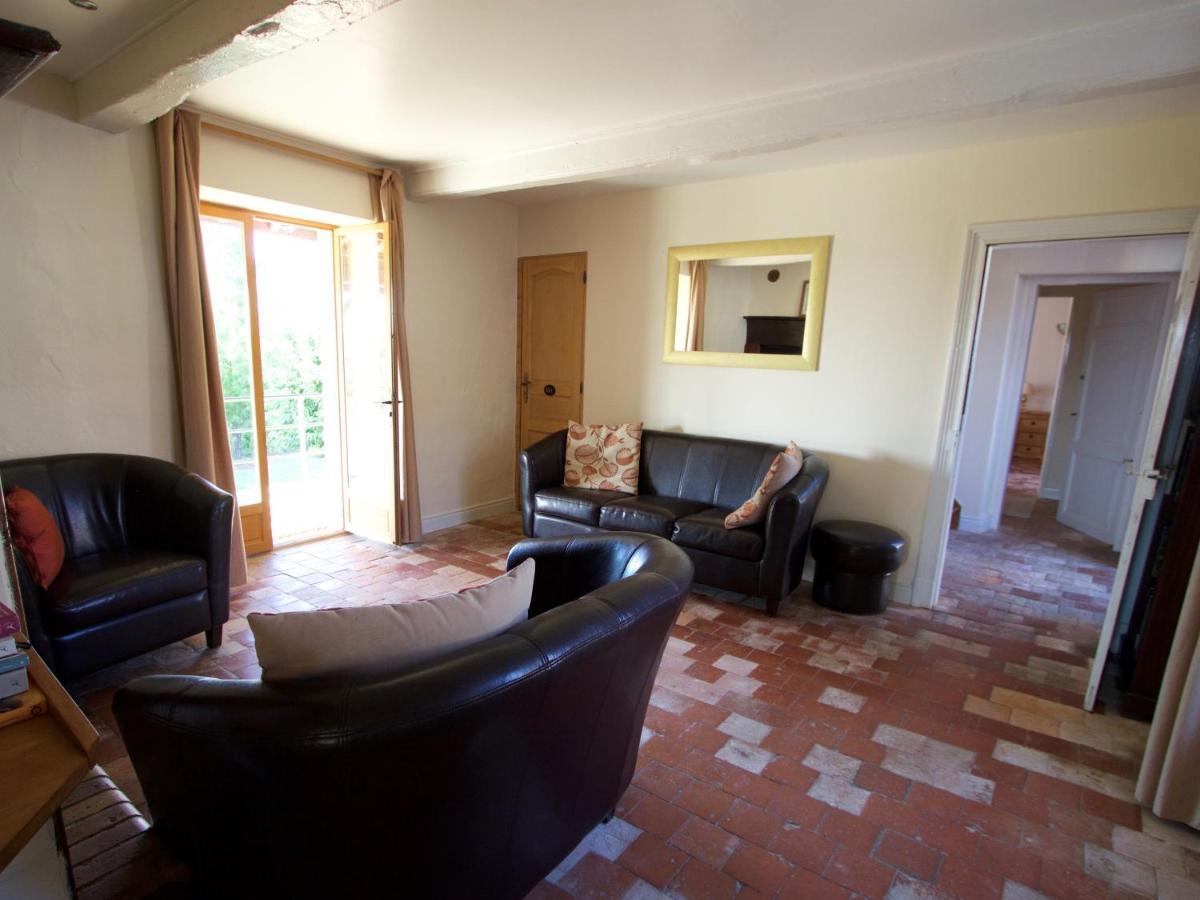 Bed and Breakfast Ancienne Ecole Cazaux-Villecomtal Exterior foto